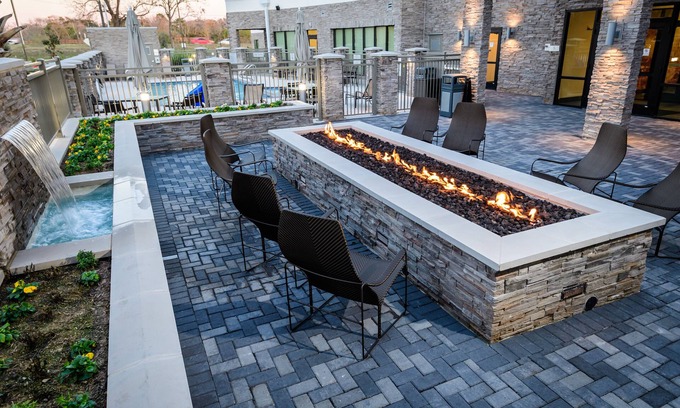 Lake Jackson Hotel | Courtyard by Marriott Lake Jackson