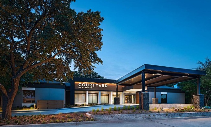 Richardson Hotel | Courtyard by Marriott Dallas Richardson at Spring Valley