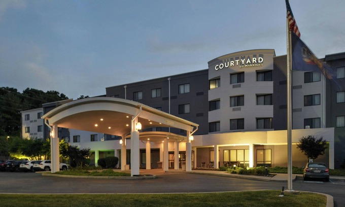 Harrisburg - Hershey Hotel | Courtyard by Marriott Harrisburg Hershey