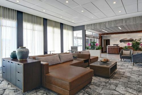 Yardville-Groveville Hotel | Courtyard by Marriott Hamilton