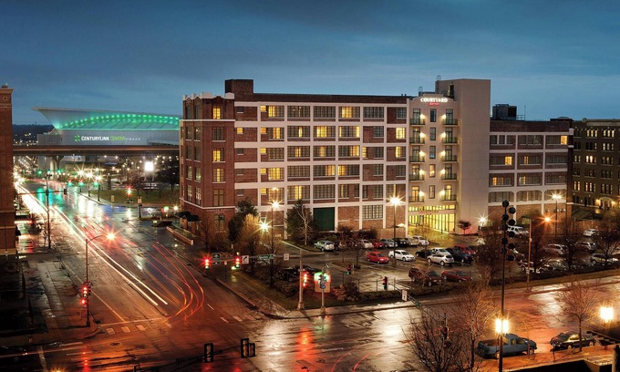 Downtown Omaha Hotel | Courtyard by Marriott Omaha Downtown