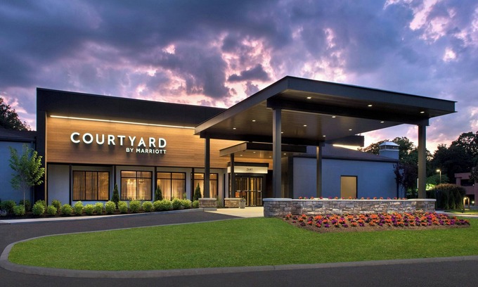 Poughkeepsie Hotel | Courtyard by Marriott Poughkeepsie