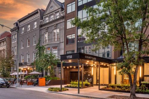 Dupont Circle Hotel | Courtyard by Marriott Washington, DC Dupont Circle