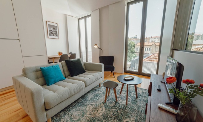Campanha Apartment | COURTYARD OPORTO DESIGN APARTMENT G