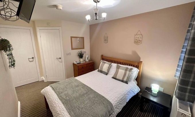 Welbury Apartment | Courtyard Rooms - Studio - Double Bed - WiFi