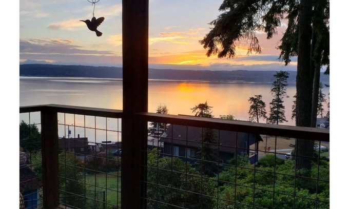 Coupeville House | Covered, heated deck for perfect winter experience