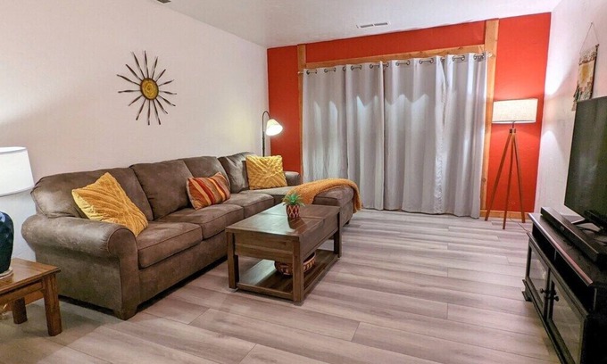 Cottonwood-Verde Village House | Cowboy Ranch Getaway Pet-Friendly Stay