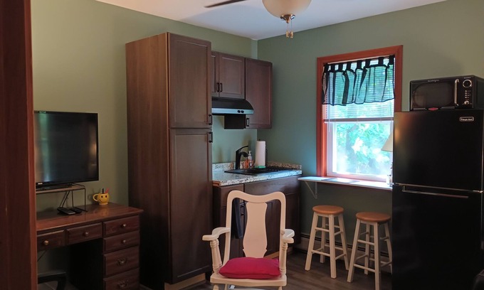 Queensbury Apartment | Cozy 1 bedroom efficiency in a forest-like setting near Lake George and Saratoga