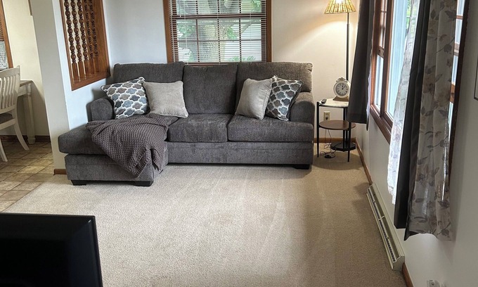 Marshfield Apartment | Cozy 1-bedroom, 1-Office with Queen bed, 1.5- bathroom duplex in Marshfield.