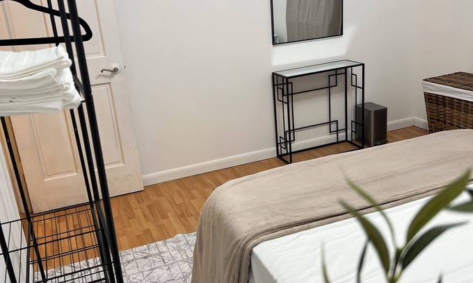 Valley Stream Apartment | Cozy 1-BR apartment in charming Valley Stream and optional car rental on site.