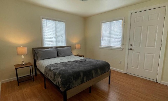 Southwest Berkeley House | Cozy 1B&1B Residential Home in Berkeley