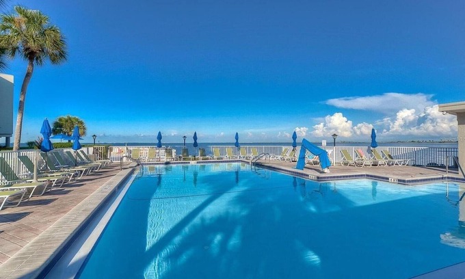 Rocky Point Condo | Cozy 1BR w/Pool Views & Full Kitchen