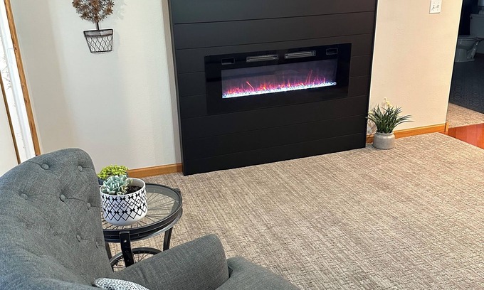 Marshall County House | Cozy 2-bd home in Newfolden. WiFi, AC, Full kitchen & living room w fireplace!