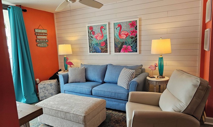 Gulf Shores Condo | Cozy 2 Bdrm Condo! Beach, Pool & Pickleball! Beautiful resort feel!
