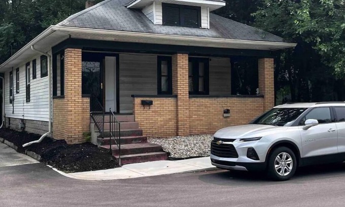 Indianapolis House | Cozy 2-bdrm Home near downtown Indianapolis: AC, WiFi, Kitchen & Smart TVs!