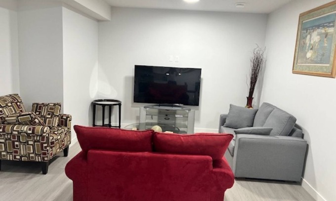 Division No. 11 House | Cozy 2-Bedroom Legal Suite - Fully Furnished & Convenient Location
