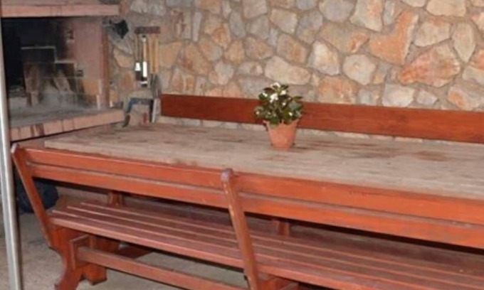 Veli Losinj Apartment | Cozy 2-bedroom Apartment with Pet-Friendly for 4 people