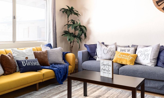 Midtown House | Cozy 2 bedroom Apt in Tucson | Laundry