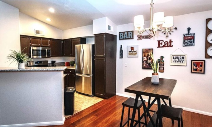 Las Vegas Condo | Cozy 2-bedroom condo Min from strip and Allegiant Stadiuam