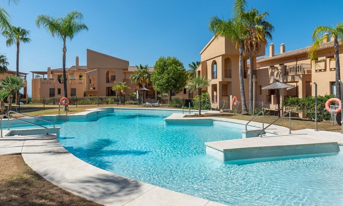 New Golden Mile Apartment | Cozy 2-Bedroom in Hacienda de Cifuentes