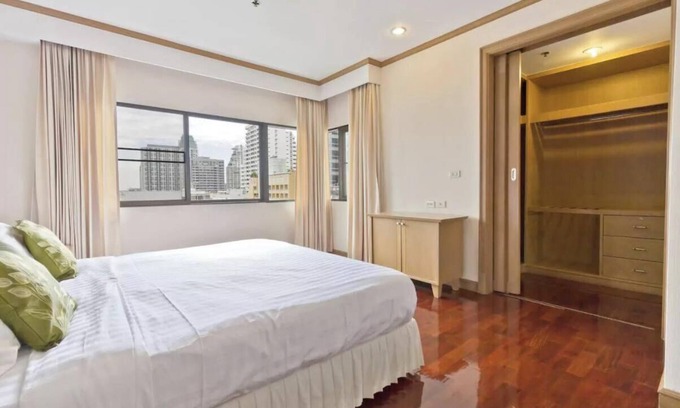 Thonglor Apartment | Cozy 2 Bedroom in the middle of Thong Lo