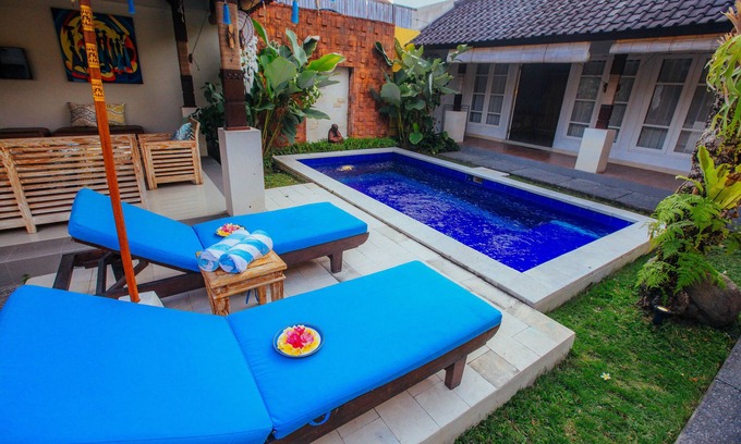 Sunset Road Villa | Cozy 2 bedroom villa in Seminyak Bali