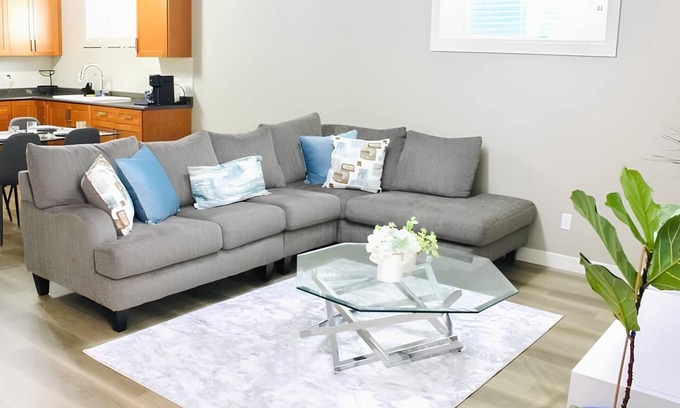 Northwest Edmonton House | Cozy 2-bedrooms basement suite in Edmonton is minutes away from amenities!