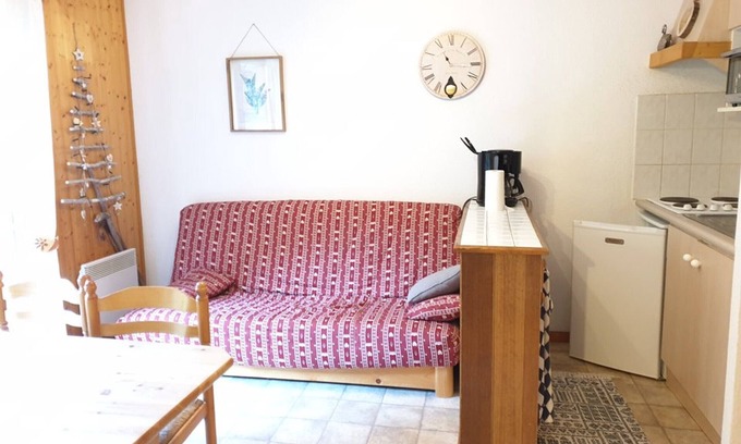 Saint-Jean-dʼAulps Apartment | Cozy 2-Room Apartment at Ski Slopes with Balcony, Sleeps 6
