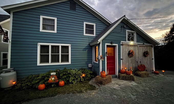 Hyde Park Other | Cozy 3 bedroom 2 bath home close to hiking, biking, and Stowe!