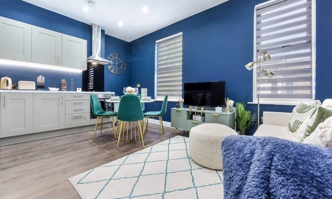 Peckham Rye Apartment | Cozy 3 Bedroom Flat in London!