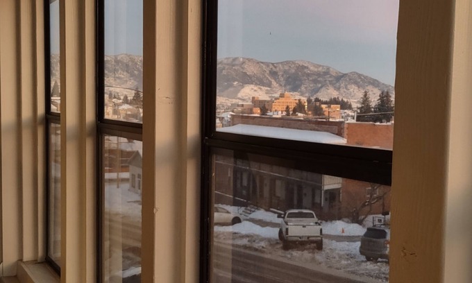 Butte House | Cozy 3-bedroom house in charming Uptown Butte nWalk to MTech & St. James