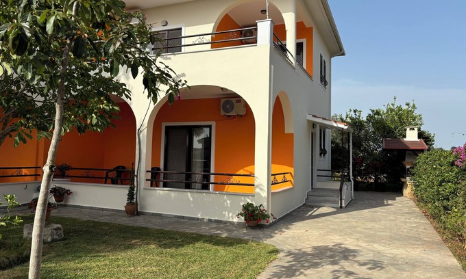 Mytikas House | Cozy 3-bedroom house in amazing Mitikas with WiFi, AC