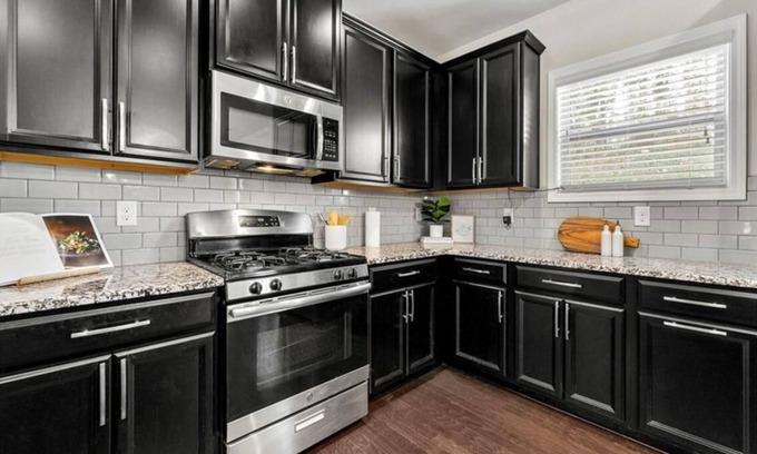 Doraville House | Cozy 3-bedroom house in enjoyable Atlanta with WiFi and AC