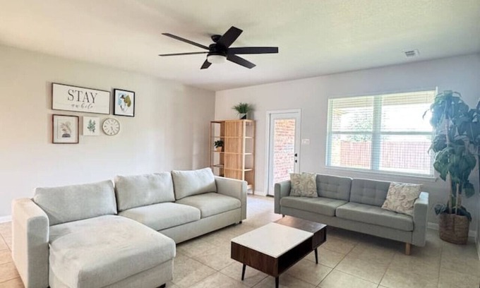 Celina House | Cozy 3BR Home in Quiet Area