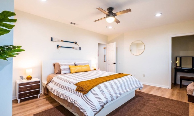 Middletown House | Cozy 3BR Renovated Home with Scenic Views! Near Downtown/Airport/Gaslamp Quarter
