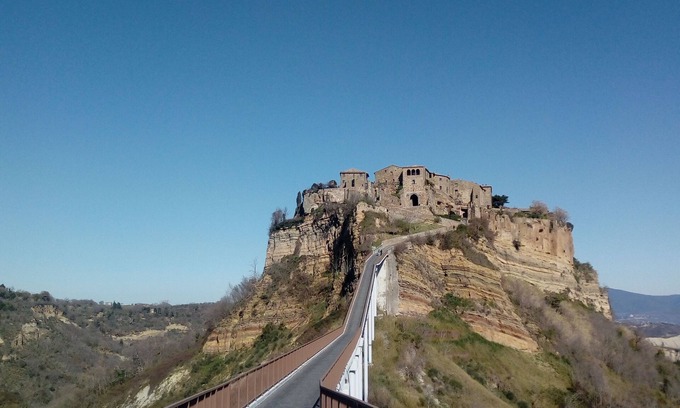 Bagnoregio Apartment | Cozy Accommodation in a Fantastic Hamlet