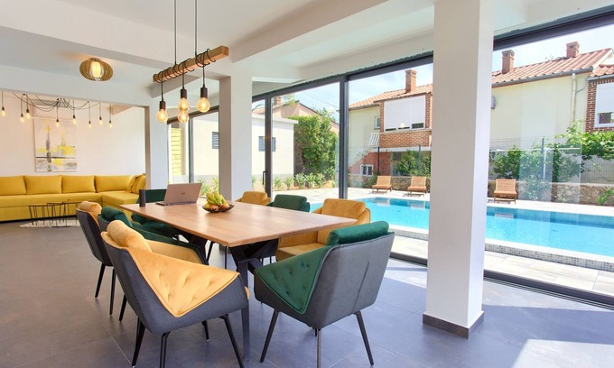 Krk Villa | Cozy and modern Villa Phoenix in Krk a few steps to the harbor and beach