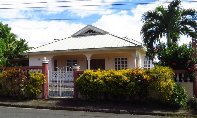 Bouvet Island Apartment | Cozy and Quiet Countryside apartment - 7 min drive from the beach!