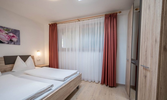 Mareta Apartment | Cozy Apartment Edelweiss with Mountain View, Wi-Fi, Sauna, Terrace & Balcony; Parking Available