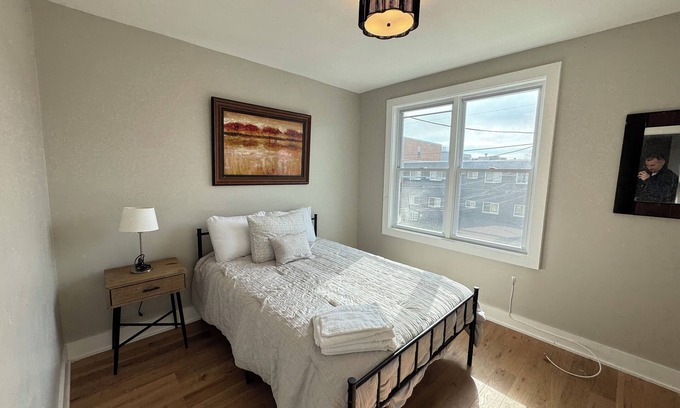 Northeast Apartment | COZY Apartment in DC 2BR Central Location near Transportation
