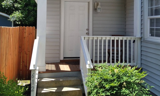 Florence Apartment | Cozy apartment in downtown revitalization district, close to medical facilities.