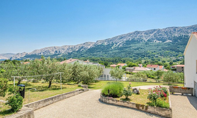 Jurandvor Apartment | Cozy apartment in Jurandvor with WiFi