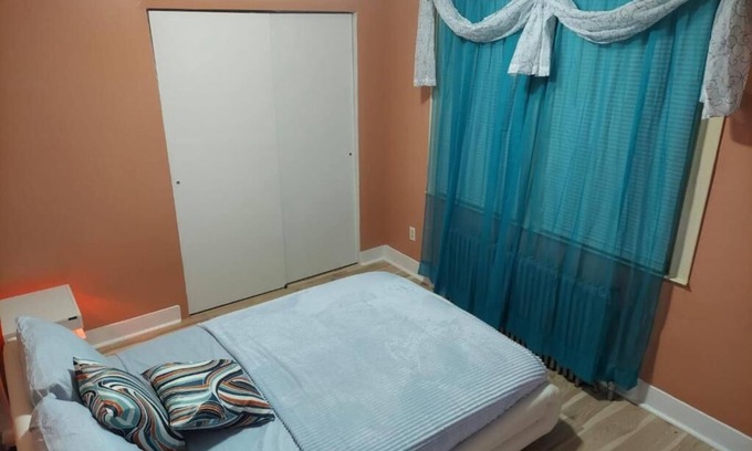 Rochdale Apartment | Cozy Apartment in Queens with MAXIMUM 2 guests allowed. Unit Shared with host.