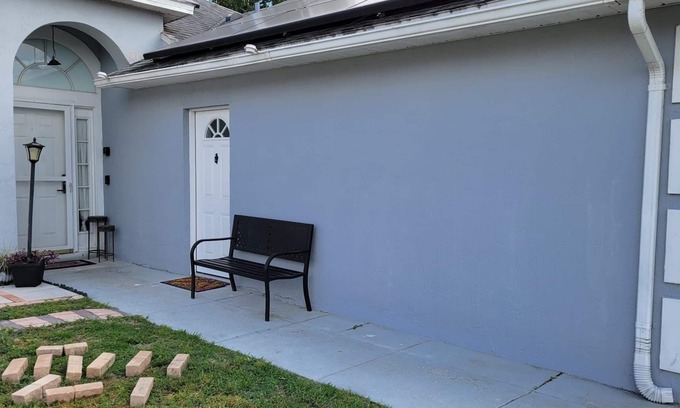 Orlando Apartment | Cozy Apartment in S Orlando, approx. 20 minutes away from Disney and Universal.