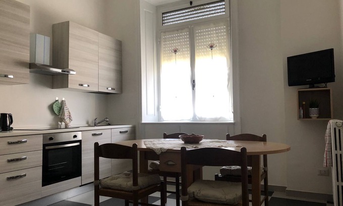 Dergano Apartment | Cozy apartment near M3 Maciachini, easy to Centrale Station and City Center