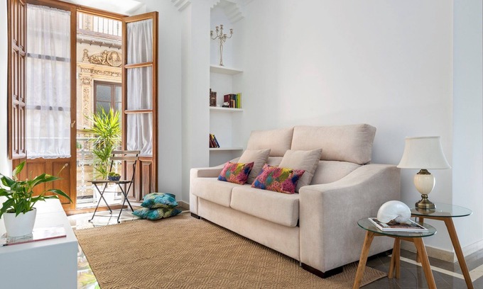 Centro - Sagrario Apartment | Cozy Apartment Suited for Couples. Sagrado Corazon