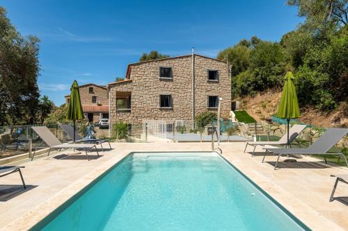 Vetricella Apartment | Cozy Apartment with Pool