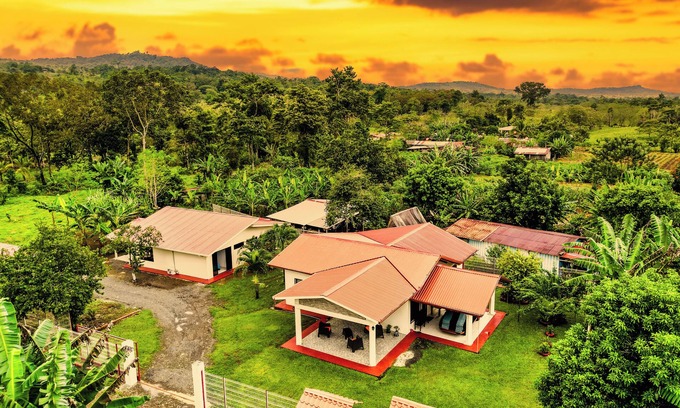 Northern Plains Apartment | Cozy Apt next to famous river Rio Celeste perfect for Family/couple Adventure