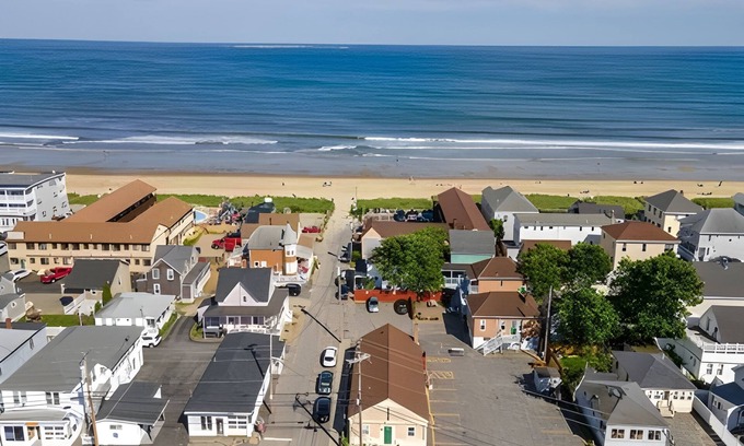 Old Orchard Beach Apartment | Cozy Beach Escape - Steps From the Sand & Short Walk to the Pier!