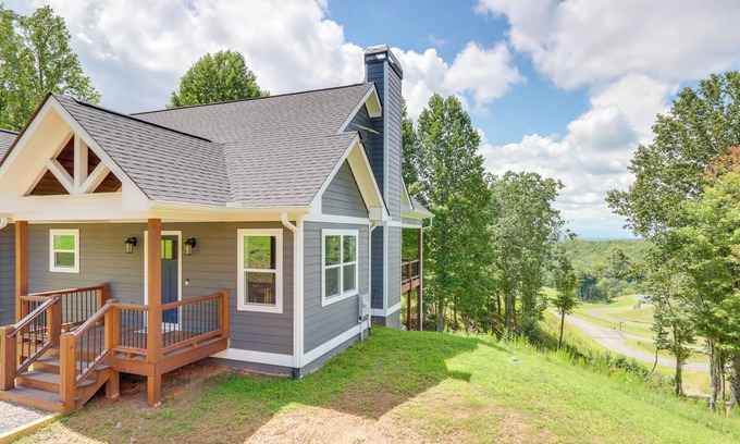 Blairsville Cabin | Cozy Blue Ridge Cabin: Game Room & Mountain Views